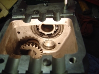  ... which enabled the fozen components to be gently tapped into the expanded gearbox case as seen here